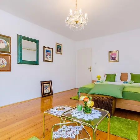 Apartman Old Town Oasis