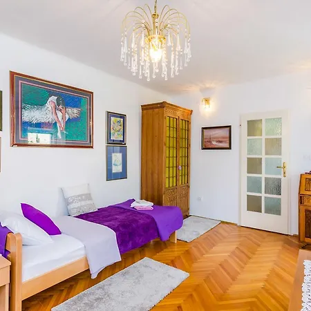 Apartman Old Town Oasis